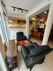 SALON