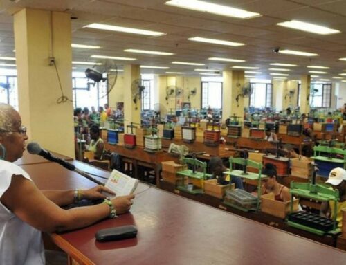 21 DE DICIEMBRE: DIA DEL LECTOR DE TABAQUERIA